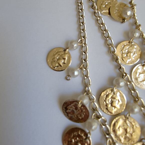 Vintage Gold Medallion Pearl Bib Necklace from Japan - Picture 8 of 10